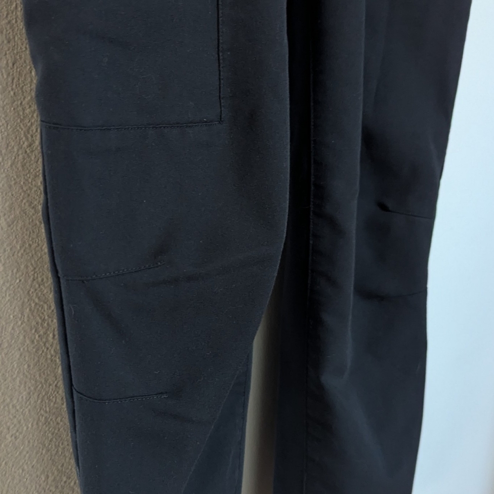 Fabletics Scrub Set | Small - Picture 11 of 16